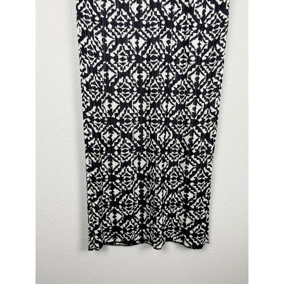 Hugo Boss Feyre's Geo Pattern Ribbed Sheath Dress in Midnight Fantasy - Picture 13 of 16